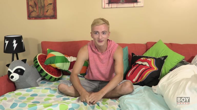 teen 18+ Twink Justin Is Far From Innocent - Justin Underwood - BoyCrush