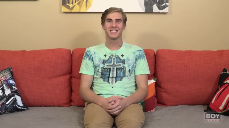 Twink Boy Tries Out A Dildo - Trey Woods - BoyCrush
