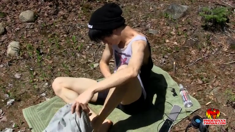 Outdoor Cum Splashing Solo - Daniel Tanner - PhoeniXXX