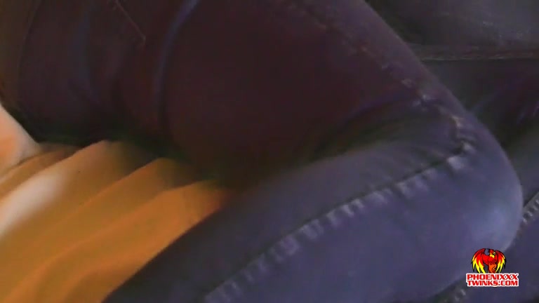 He rides That Big Uncut Cock Like A Pro - Jo Diamond Jimmy Little - PhoeniXXX