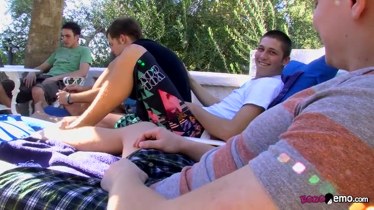 Horny Secret Fuck Buddies - Micah Andrews Wesley Marks - HomoEmo