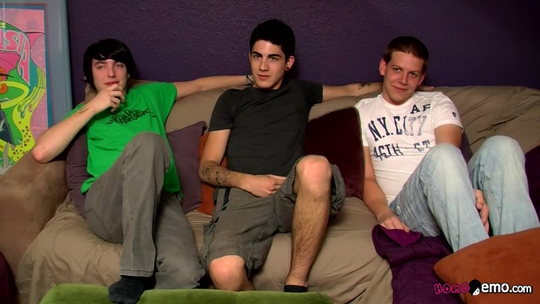 Three Horny Boys Having Fun - Blinx, Dustin Browne Rad Matthews - HomoEmo