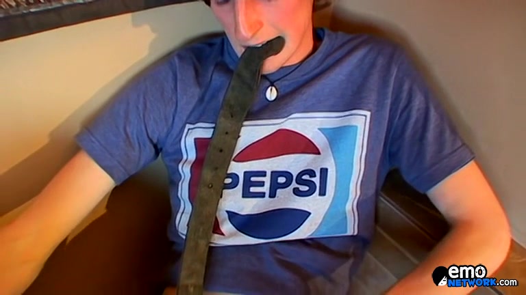 The Hung Boy Is Thirsty For Cum - Jase Bionx - ExposedEmos