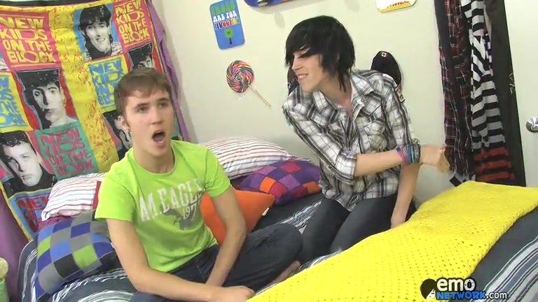 Playful Boys Get Raunchy - Kain Lanning And Tyler Bolt - ExposedEmos
