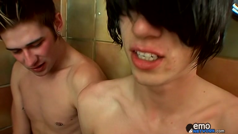 Twink Shower Threesome - Shane, Brendan And Ethan - ExposedEmos