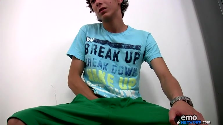 Pavel Nova Solo Jerk Off - ExposedEmos