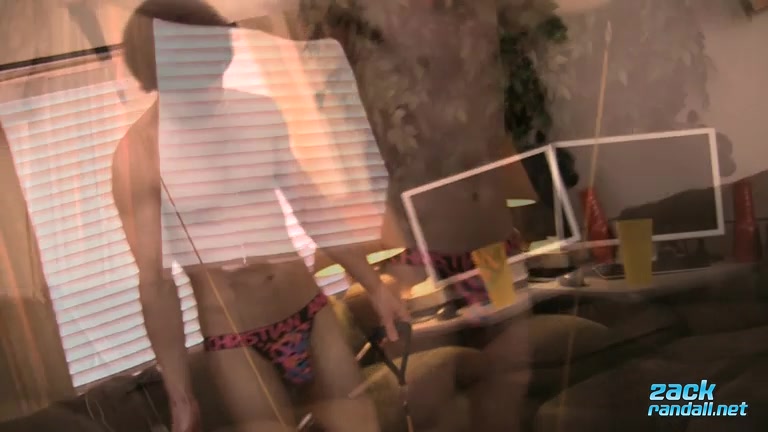 Working Out Sucking Himself - Zack Randall - ZackRandall