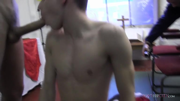 Hig Big Priest Cock Is Irresistible! - Luke Desmond, Oscar Roberts Owen Jackson - TXXXMStudios