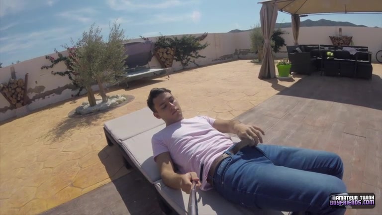 Cum Eating Boy In The Sun - Maxxie Wilde - TXXXMStudios