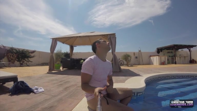 Cum Eating Boy In The Sun - Maxxie Wilde - TXXXMStudios