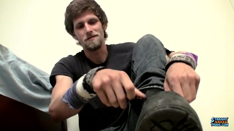 New Dude Apollo Is A Shameless Show Off - Apollo Delion - StraightNakedThugs