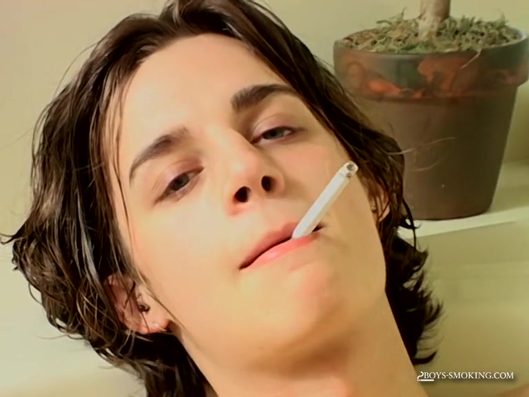 Ayden Chainsmokin' In The Tub! - Ayden Chainsmokin' In The Tub! - Boys-Smoking