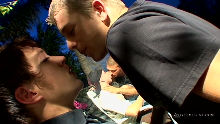 4-Way Smoke Orgy! - 4-Way Smoke Orgy! - Boys-Smoking