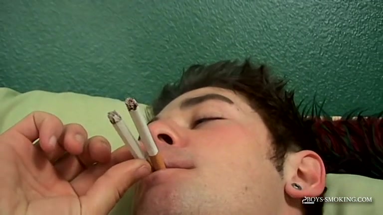 Hardsmokin Threesome! - Hardsmokin Threesome! - Boys-Smoking
