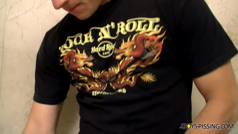 Roman Hoses Himself Guzzles His Own! - Roman - Boys-Pissing