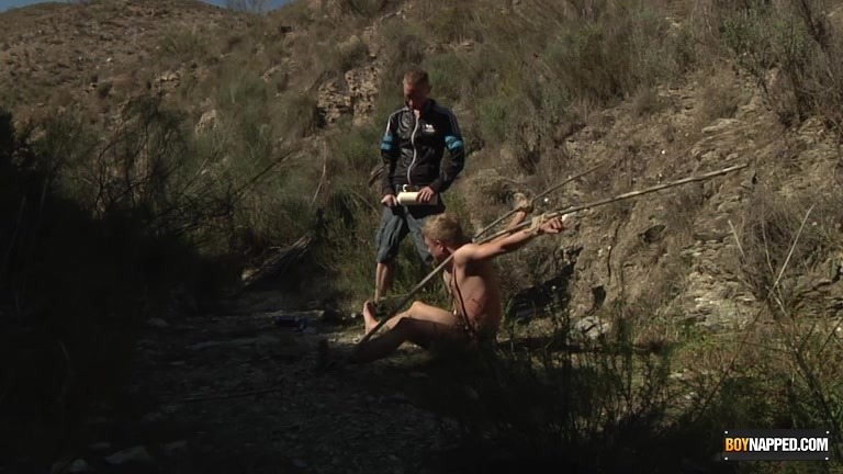 Chris Gets A Chav Cum Load - Chris Jansen Ashton Bradley - Boynapped