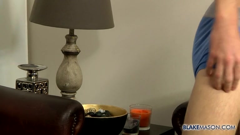 Toned New Cummer Philip Wanks - Philip Tiger - BlakeMason