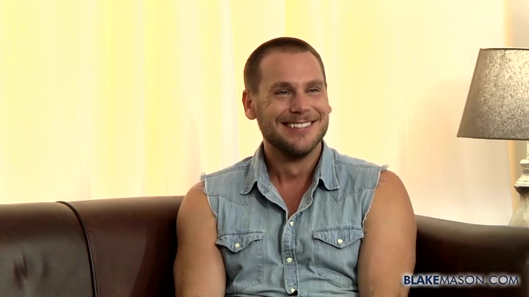 Handsome Hunk Hans Wanking - Hans Berlin - BlakeMason
