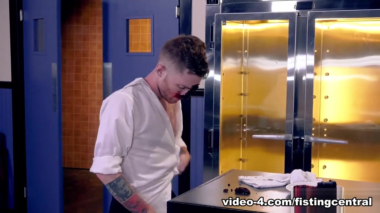 Domination Diner featuring Sebastian Keys, Seamus O'Reilly - FistingCentral