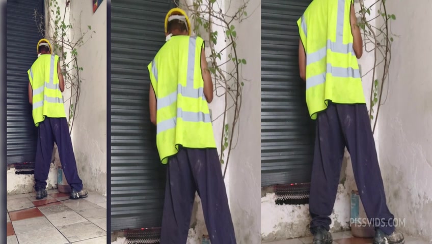 Worker Piss Drinker - PissVids