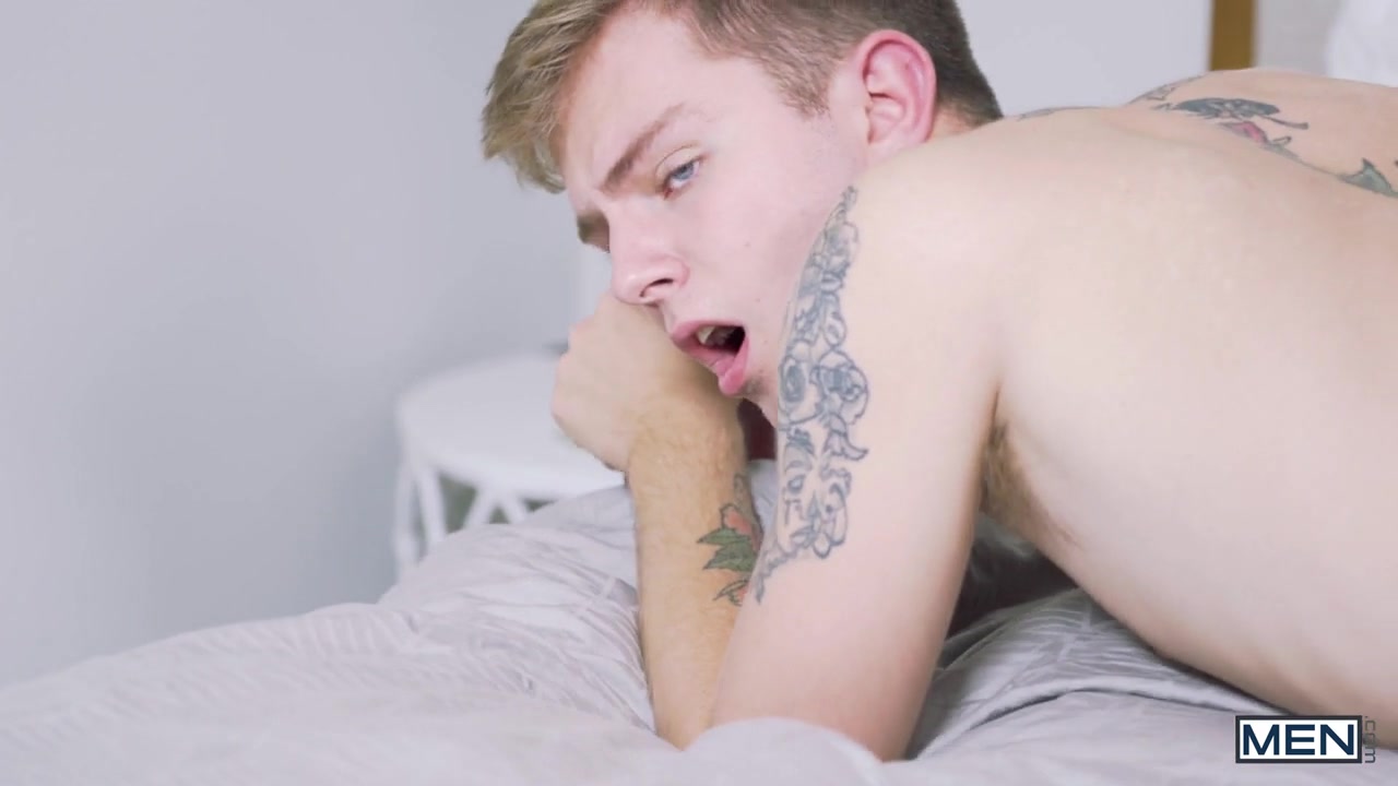 Jaxton Wheeler Timothy Drake in Breaking And Enter My Hole - Str8ToGay
