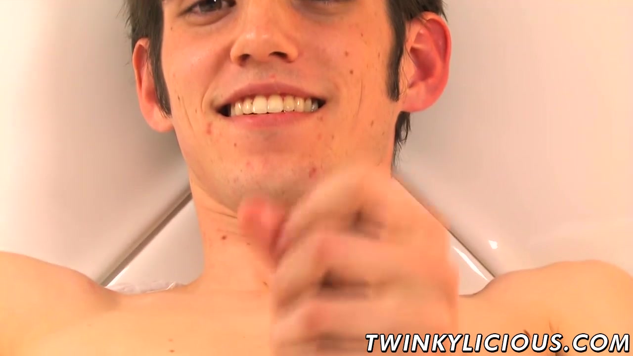 Sexy Clay Johnson wanking his white cock in a hotel room