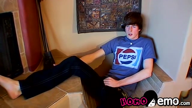 Jase Bionx in Hot Emo Twink Jase Wanking His Big Cock Until Cumshot - HomoEmo