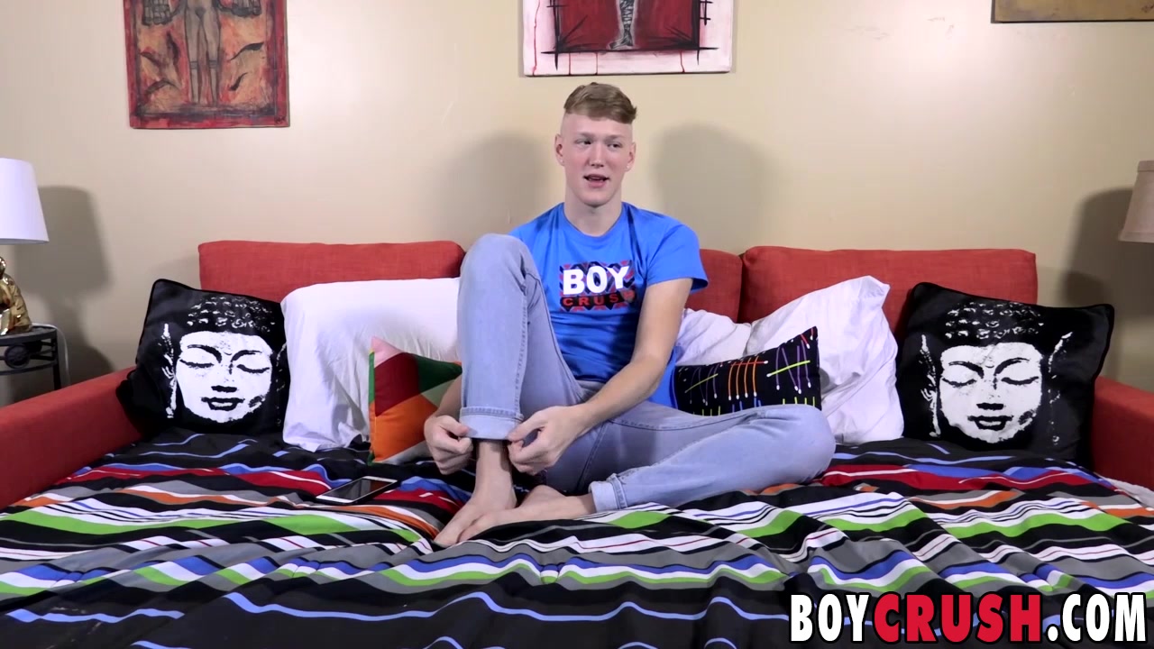 Taylor Pierce in Hung pecker lover Taylor Pierce thugs his huge dong solo - BoyCrush