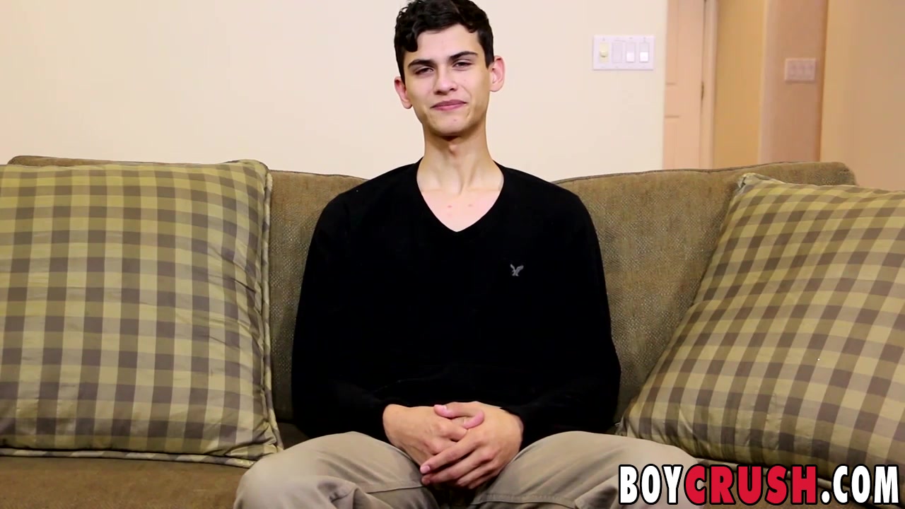 Justin Cross in Cute Justin Cross loves telling about his sexual experiences - BoyCrush