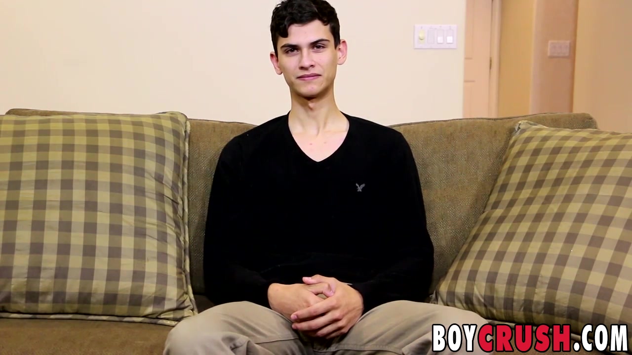 Justin Cross in Cute Justin Cross loves telling about his sexual experiences - BoyCrush