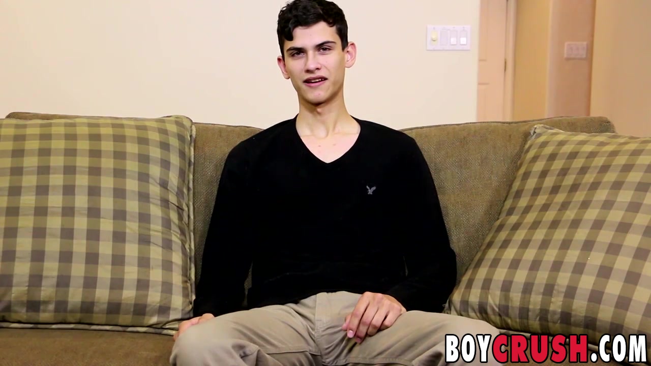 Justin Cross in Cute Justin Cross loves telling about his sexual experiences - BoyCrush