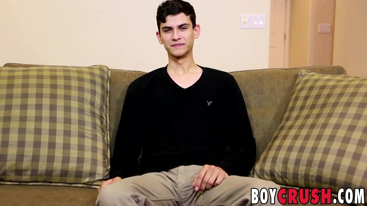 Justin Cross in Cute Justin Cross loves telling about his sexual experiences - BoyCrush