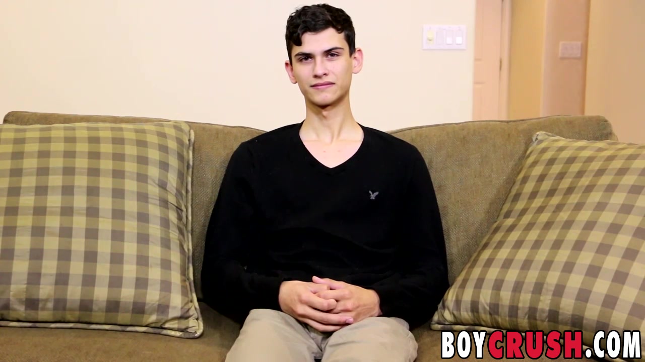 Justin Cross in Cute Justin Cross loves telling about his sexual experiences - BoyCrush