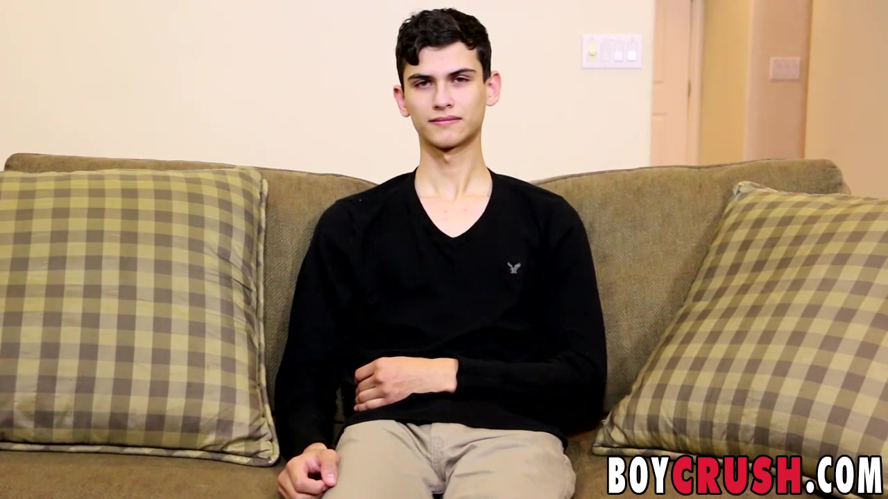 Justin Cross in Cute Justin Cross loves telling about his sexual experiences - BoyCrush