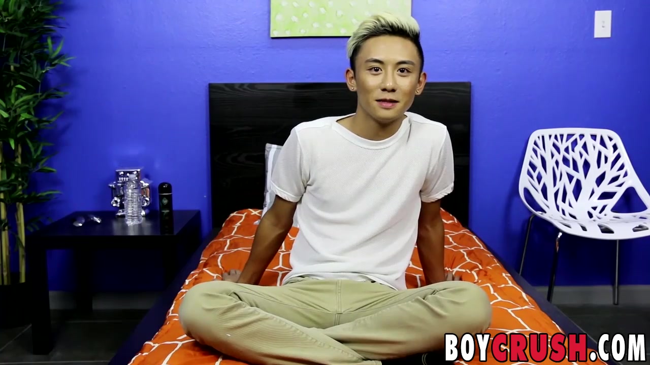 Ty Neiman in Young stud Ty Neiman knows what to do when he is alone - BoyCrush