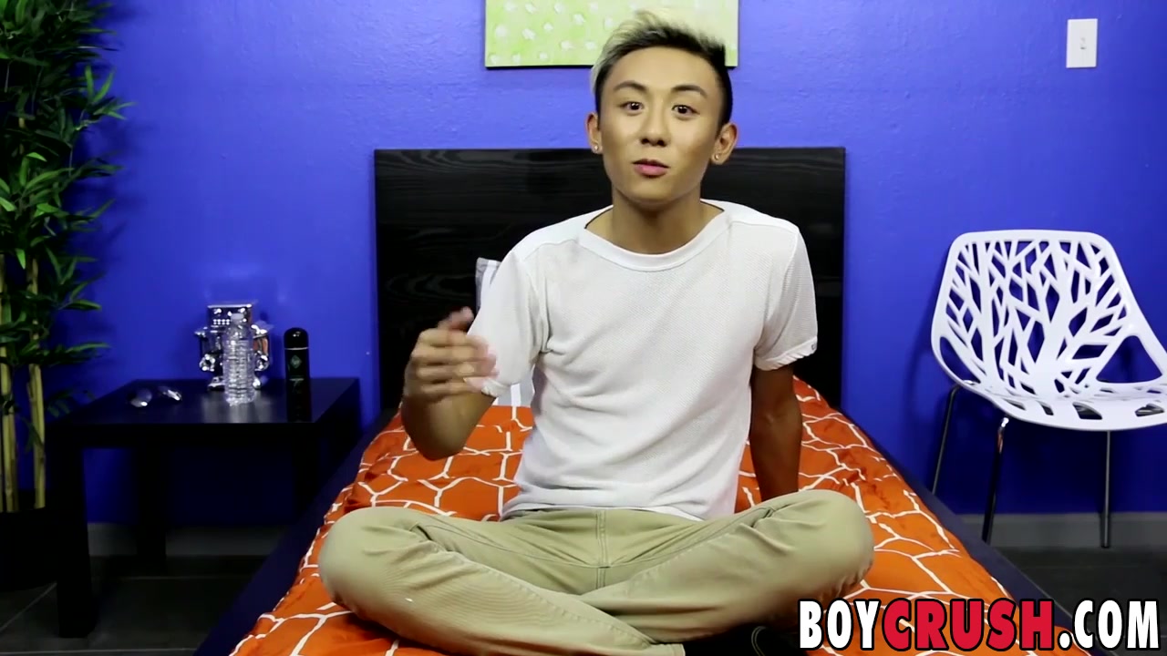 Ty Neiman in Young stud Ty Neiman knows what to do when he is alone - BoyCrush