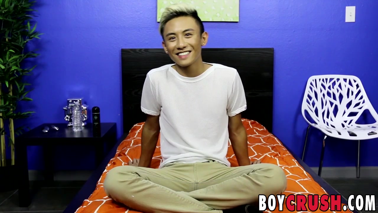 Ty Neiman in Young stud Ty Neiman knows what to do when he is alone - BoyCrush