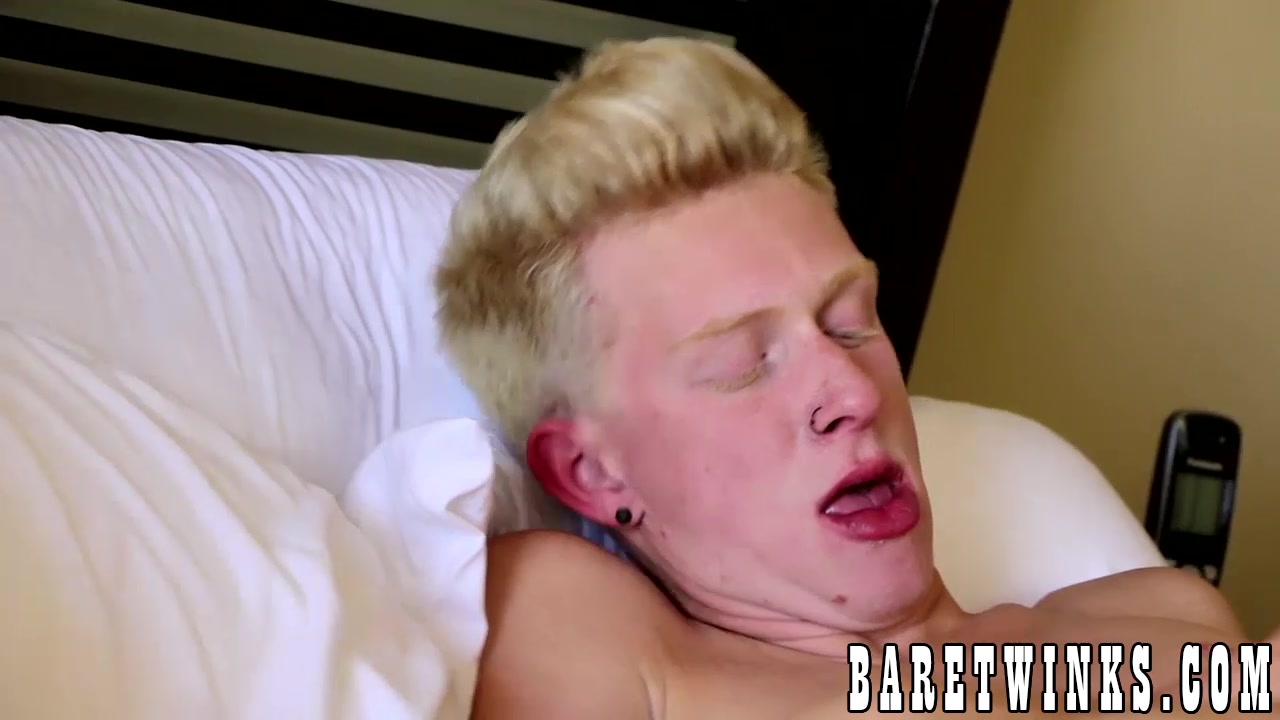 Michael Klein Dylan Mermaid in Michael Klein and Dylan Mermaid go down on each other - BareTwinks