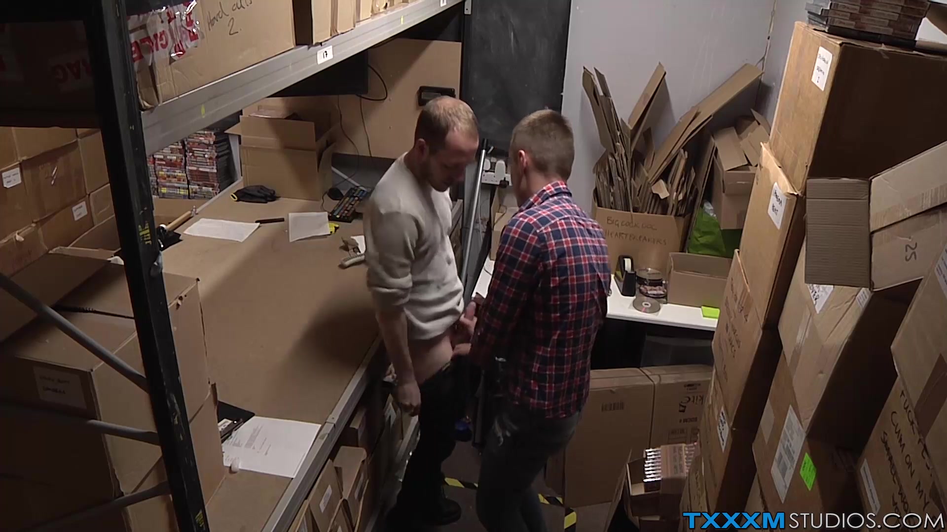Sean Taylor Raiden Hendrix in Sean Taylor gives a handjob to horny pervert Raiden Hendrix - TXXXMStudios