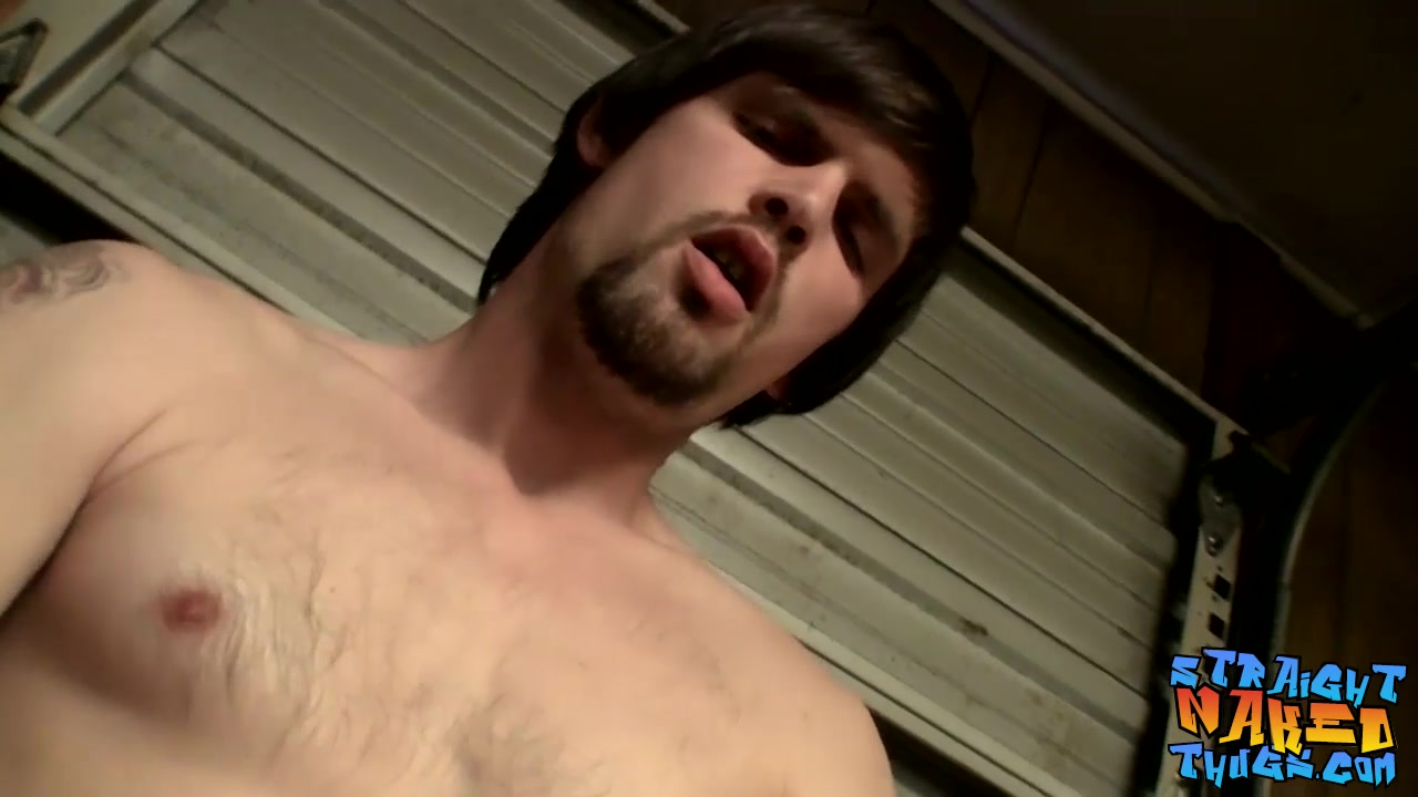 Nolan in Bored butt pirate Nolan gets straight to cock tugging - StraightNakedThugs