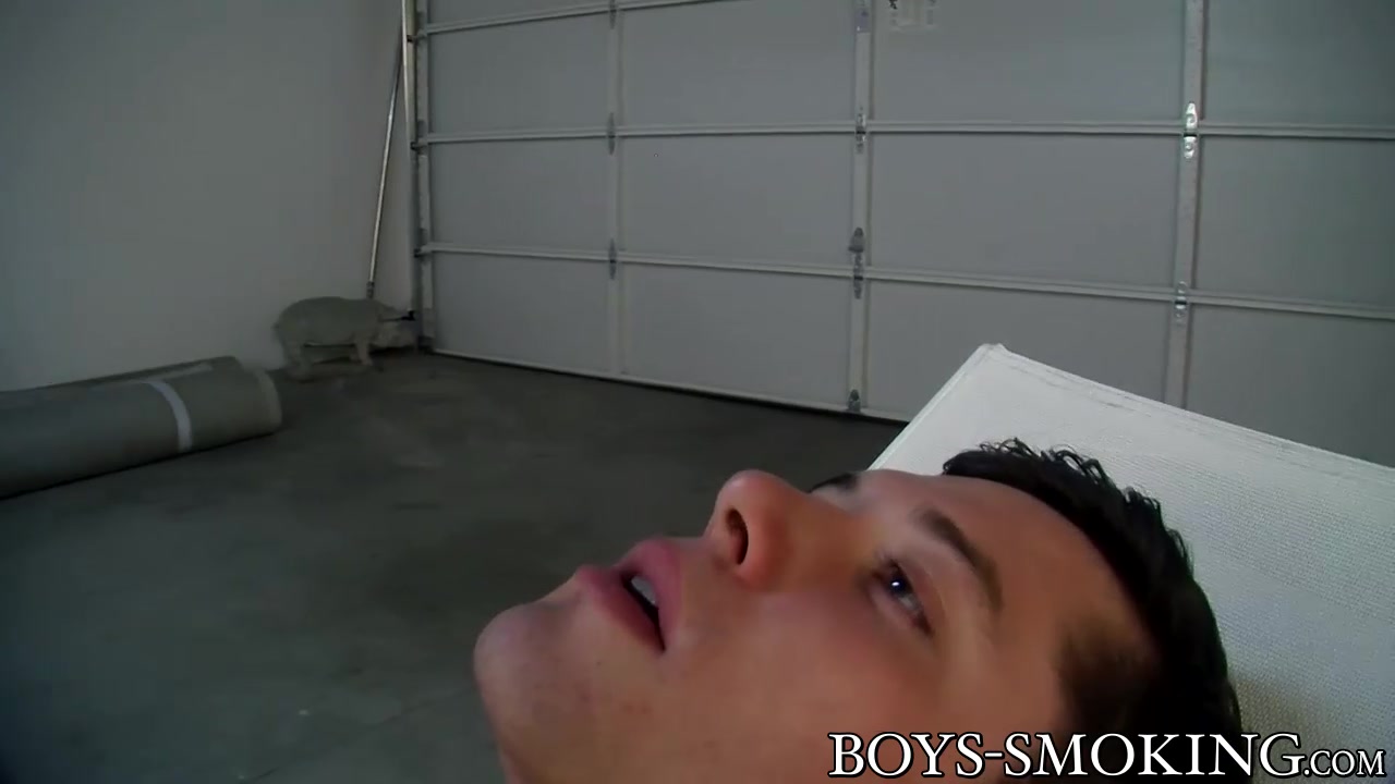 Chase Young in Chase Young cant wank without a cigar in his mouth - BoysSmoking