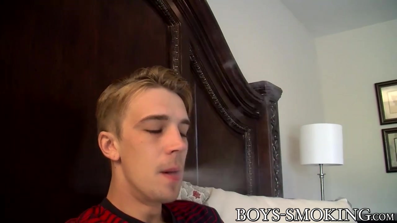 Patrick Kennedy in Handsome twink Patrick Kennedy grabs his tool and wanks - BoysSmoking