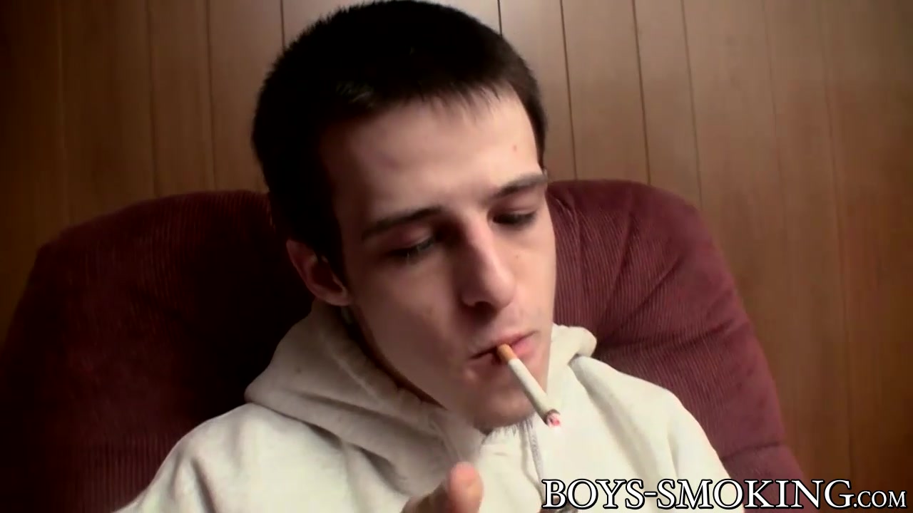Brian Strowkes in Deviant twink Brian Strowkes smokes and strokes like a pro - BoysSmoking