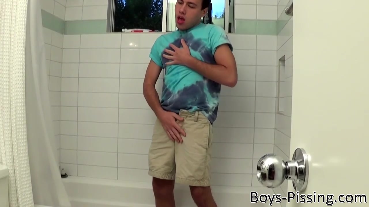 Blake Stone in Young pervert Blake Stone gives himself a golden shower - BoysPissing