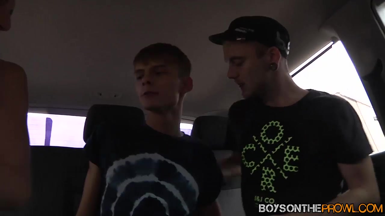 Matt Mac Stephan Black Reece Bentley in Stephan Black and Reece Bentley drills bottom Matt Mac - BoysOnTheProwl