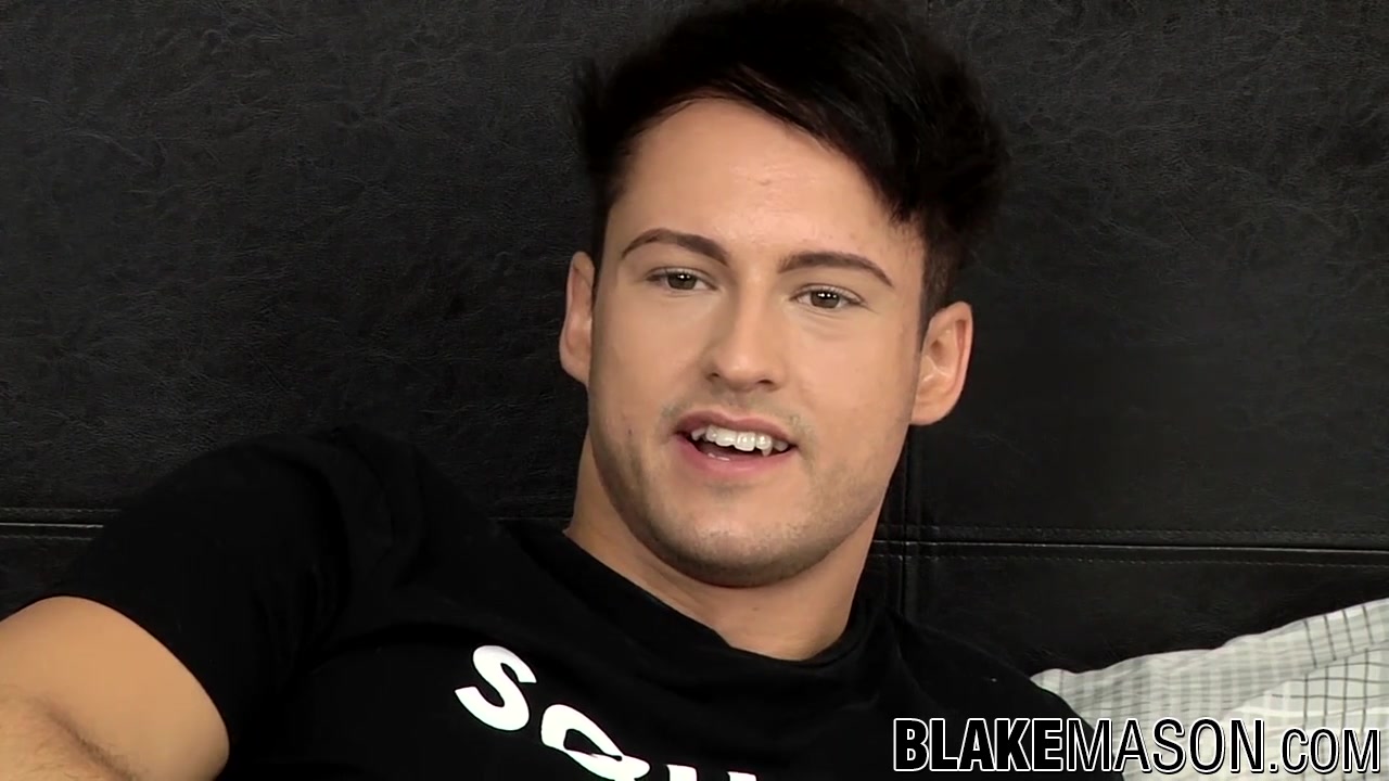 Felix Chase in Naughty twinks Felix Chase strokes it like its hot - BlakeMason