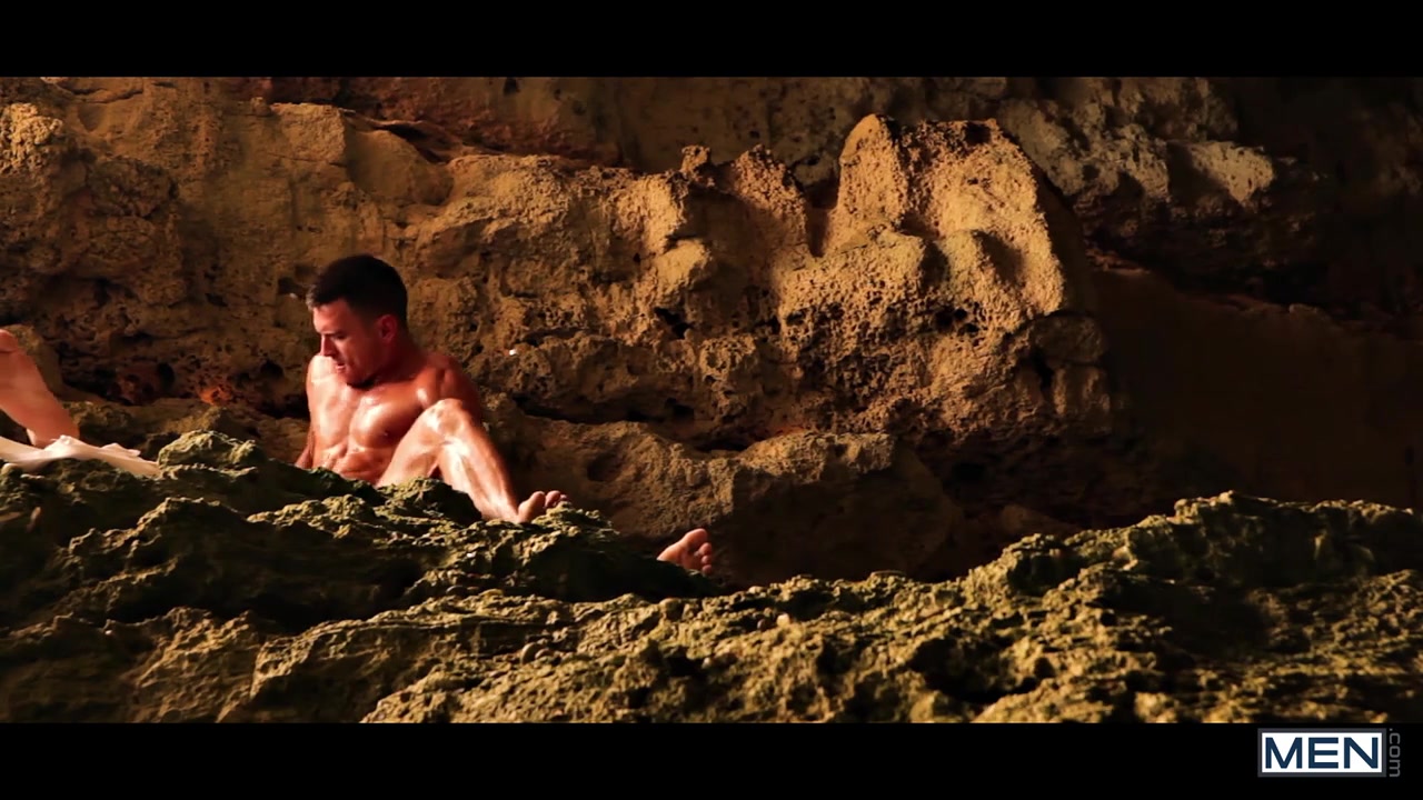 Diego Sans Paddy O'Brian in Pirates : A Gay XXX Parody 4 - SuperGayHero