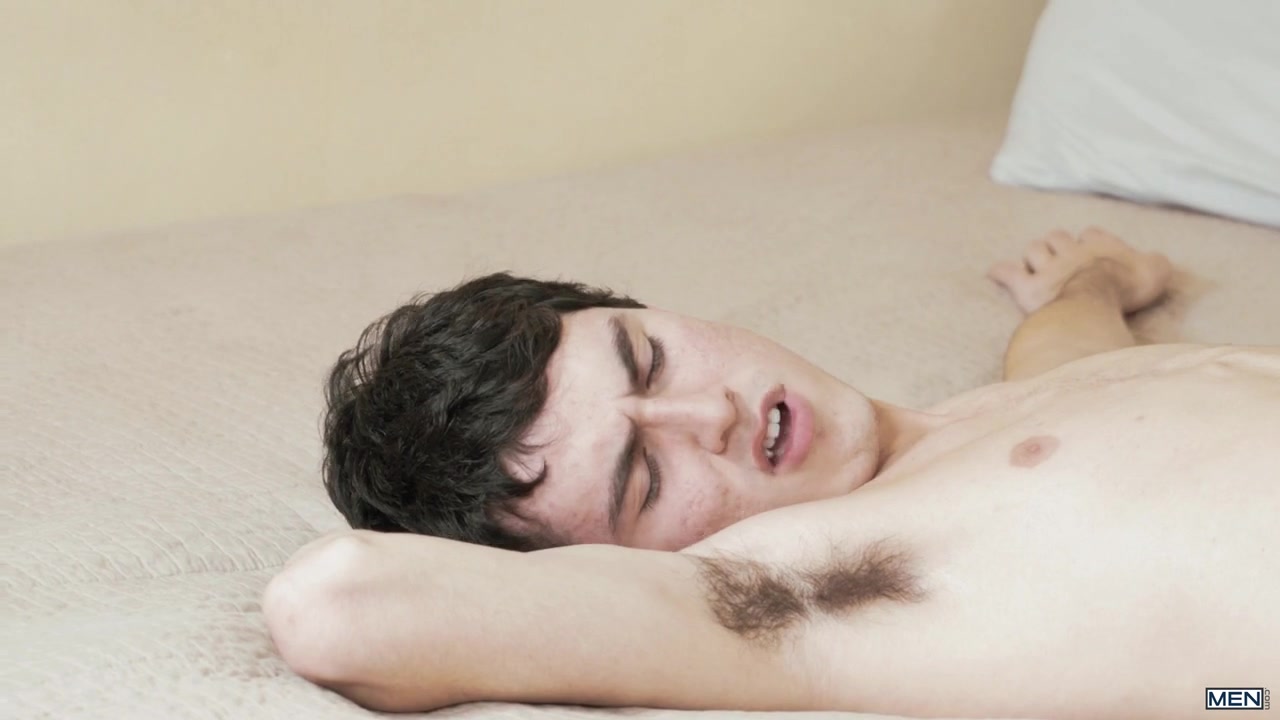 Myles Landon Xavier Ryan in Prom Thief - Str8ToGay