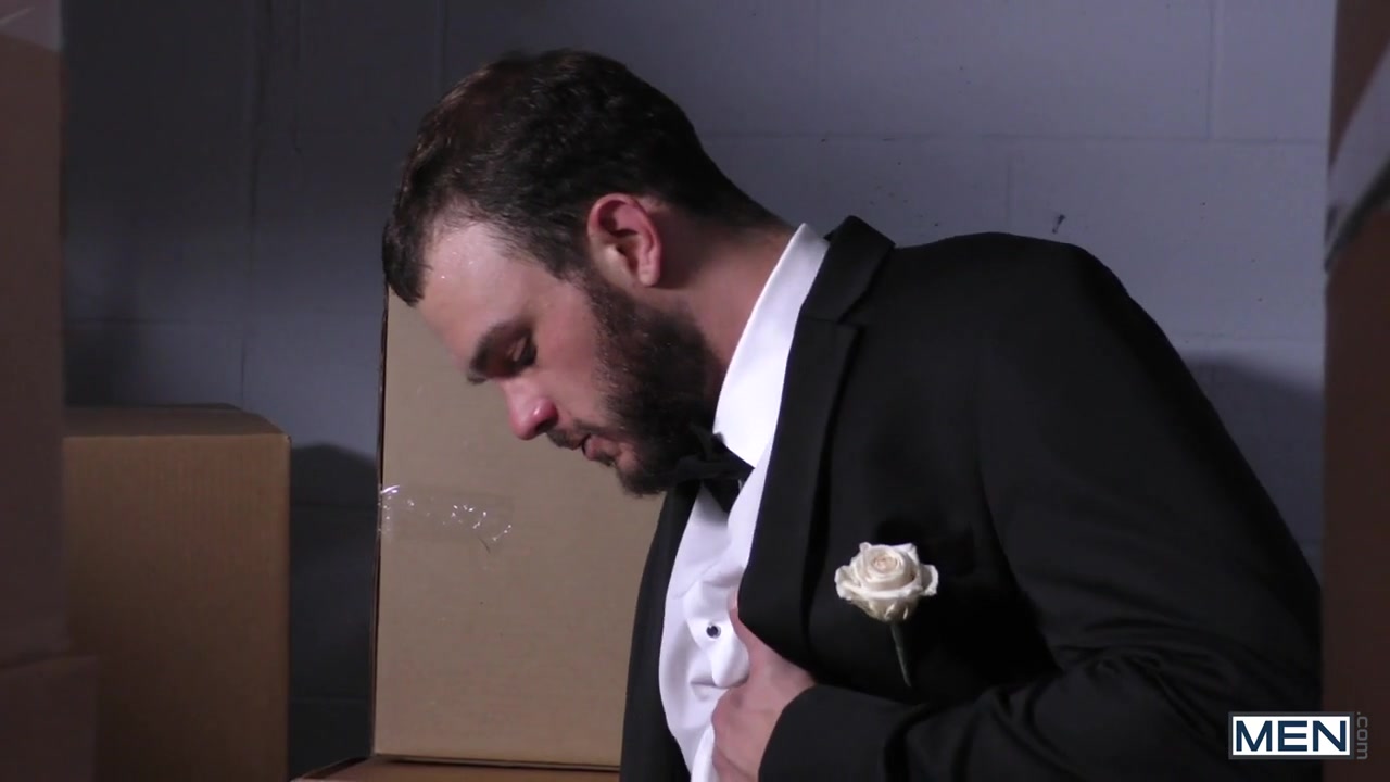 Cliff Jensen Damien Kyle in Runaway Groom - Str8ToGay