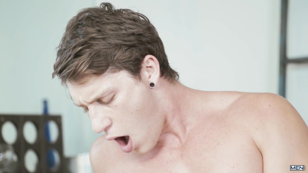 Noah Jones Paul Canon in The Lost Tapes 2 - DrillMyHole